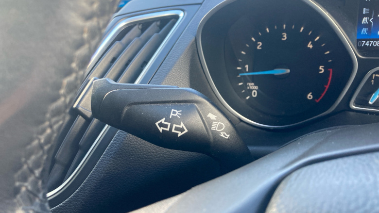 Ford C-MAX 1.5 TDCi Zetec 5dr Powershift Diesel Estate